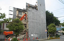 マンション　解体工事